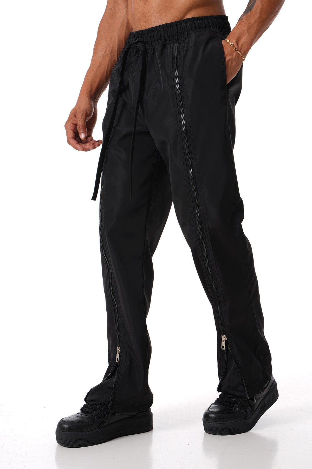 CARGO ZIPPED BLACK 1120