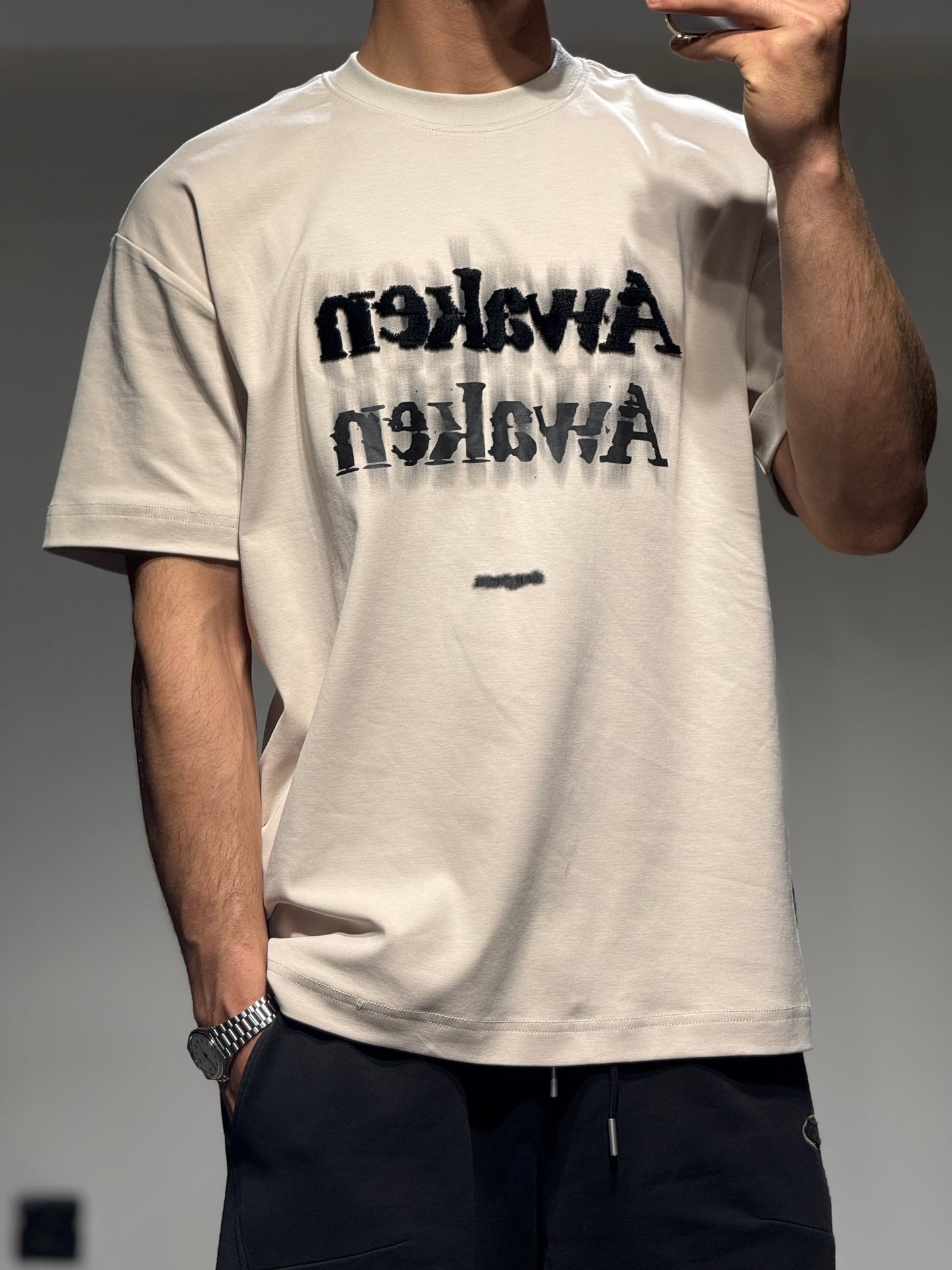 TEE SHIRT Awaken