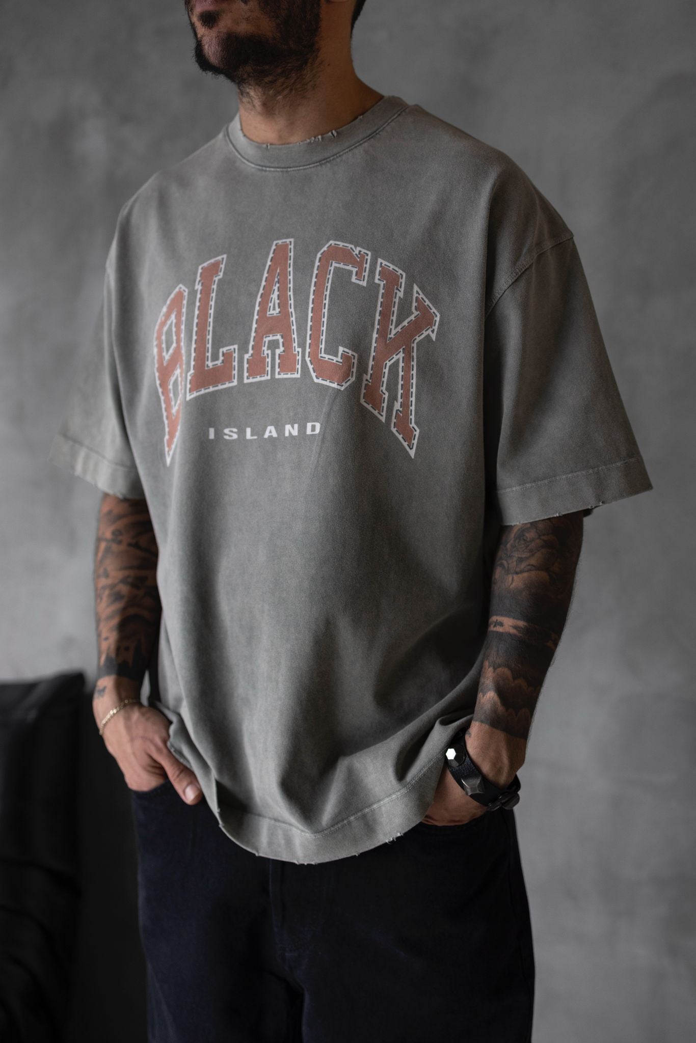 TEE SHIRT BLACK ISLAND
